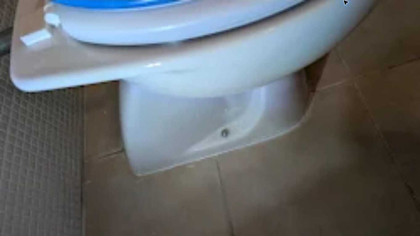 WC rimontato e ripristinato al termine dell'intervento PRO-PIPE